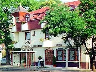 Krisztina Hotel 3*