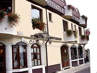 Krisztina Hotel 3*